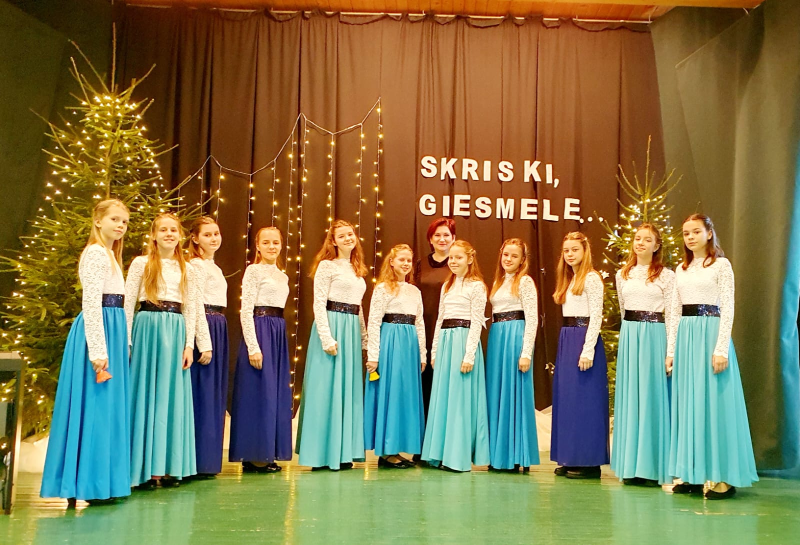 Ansamblis "Kā debess..." Lietuvā