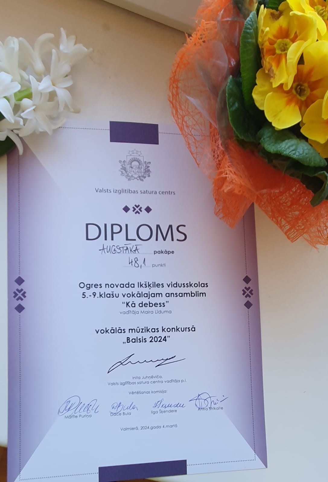 Diploms