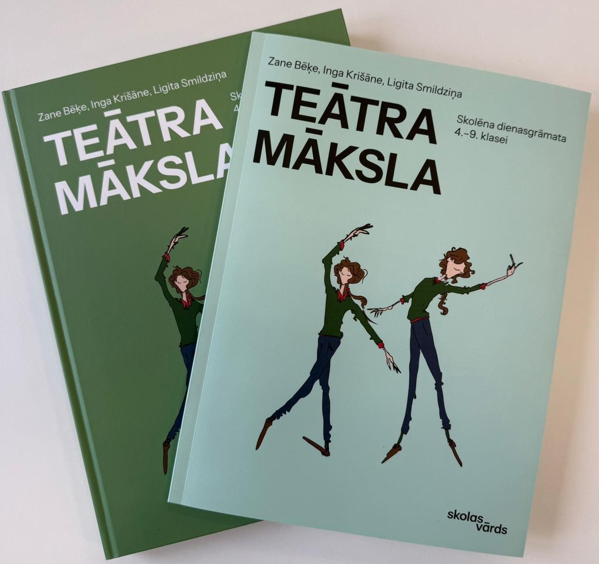 Teātra mākslas grāmata